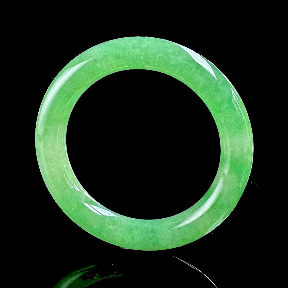 20250703163841.jpgImagenHsinchu Icy Cylindrical Jadeite Bangle #56mm (Hsinchu) - Image 1