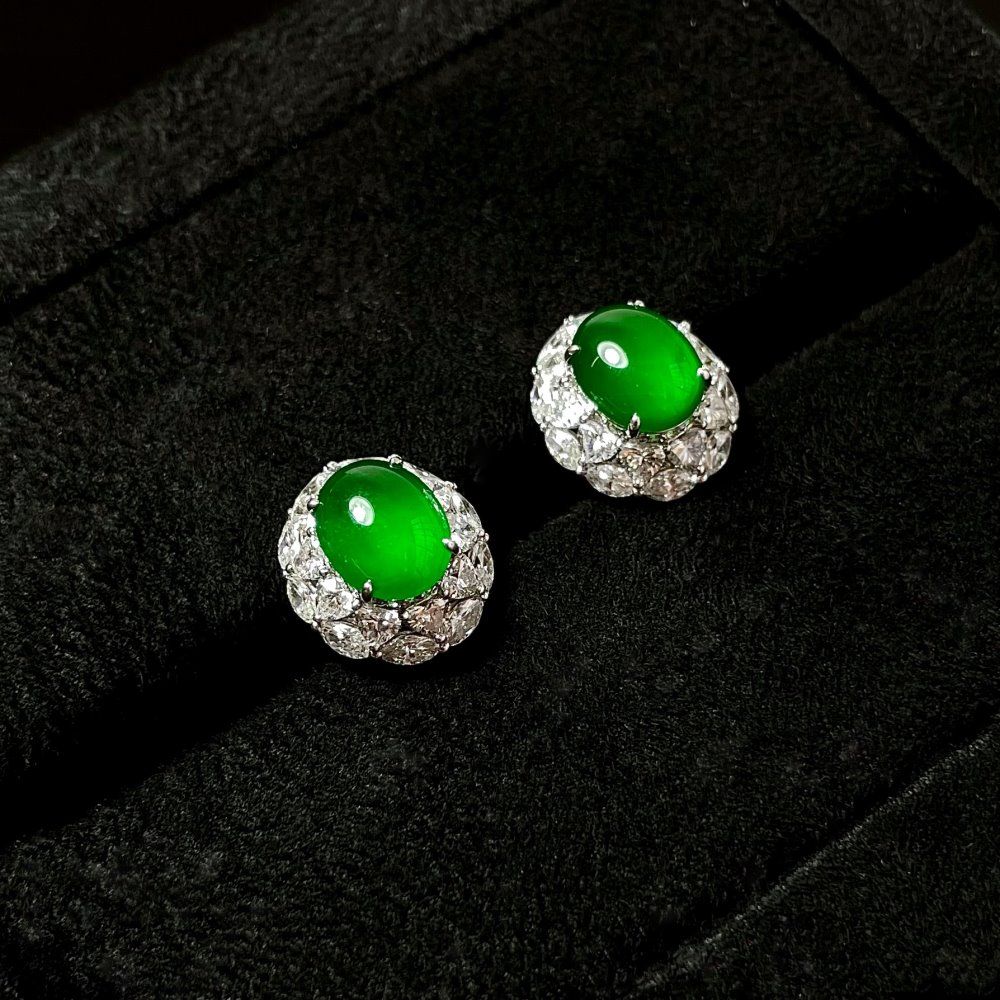 AEESH888002-00.jpgBild Glassy Jadeite Earrings - Image 1