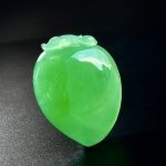 Icy Emerald Green Jadeite Pendant｜Peach (臺北) - Image 4