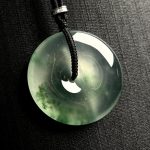 Glassy Jadeite Pendant Huaigu - Image 4